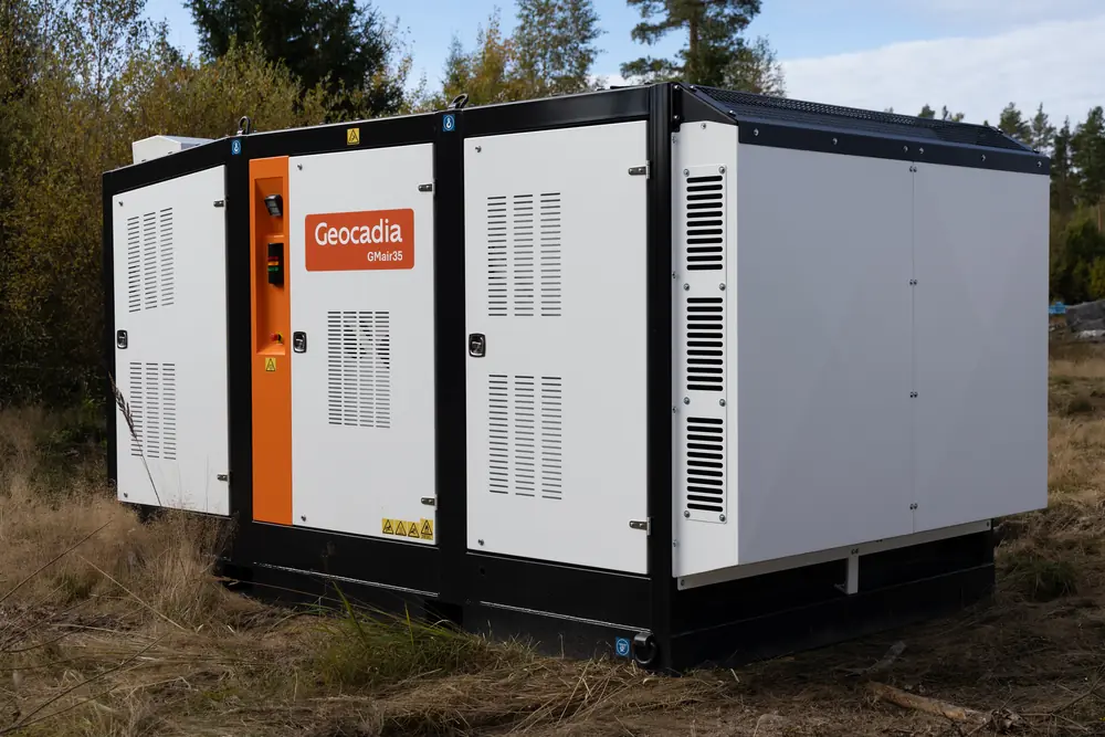 Three-quarter view of a Geocadia-branded field support unit